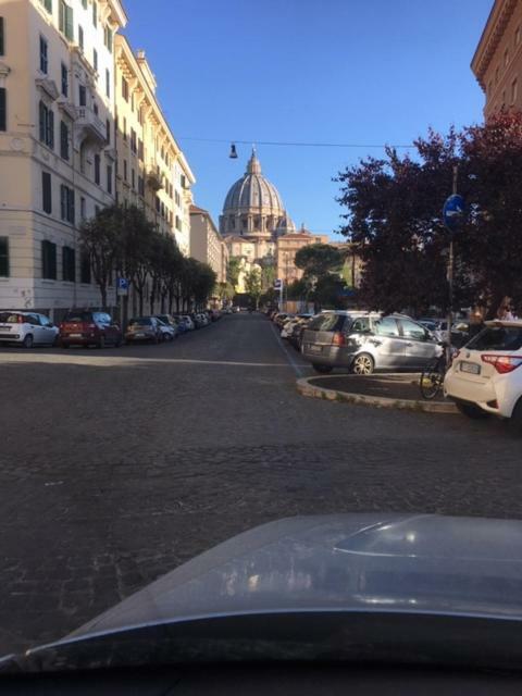 Affreschi A San Pietro Acomodação com café da manhã Roma Exterior foto